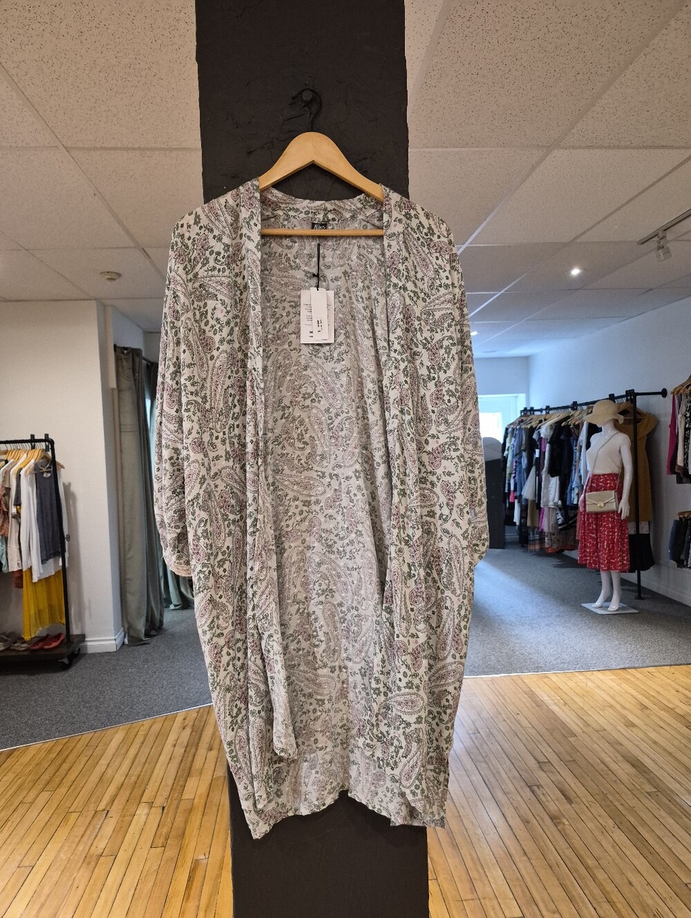 Folks - Light Paisley Open Cardigan Sweater - White/Green